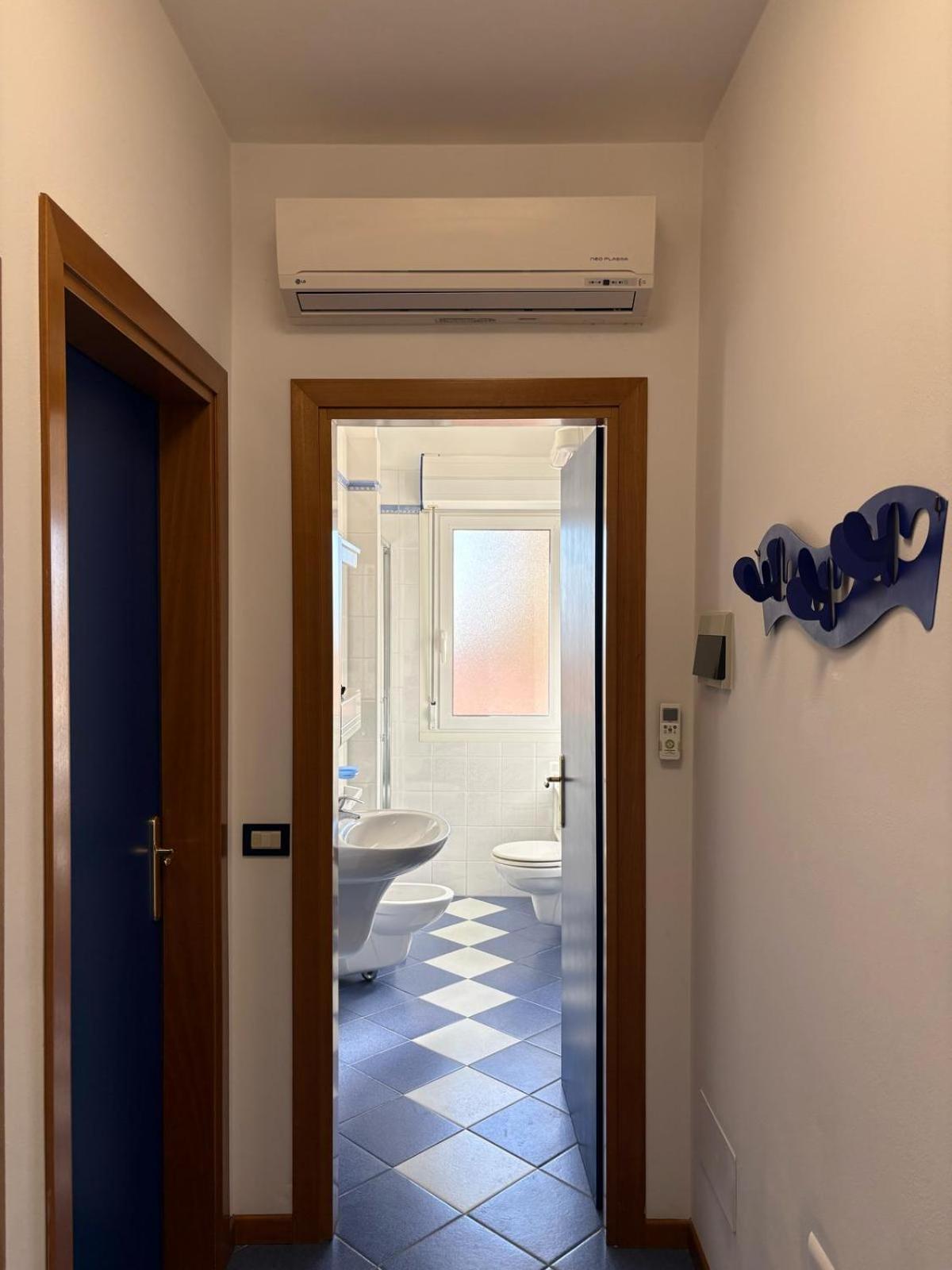 App4Rent - Villa Mimosa - Family Apartment Lido di Jesolo Bagian luar foto