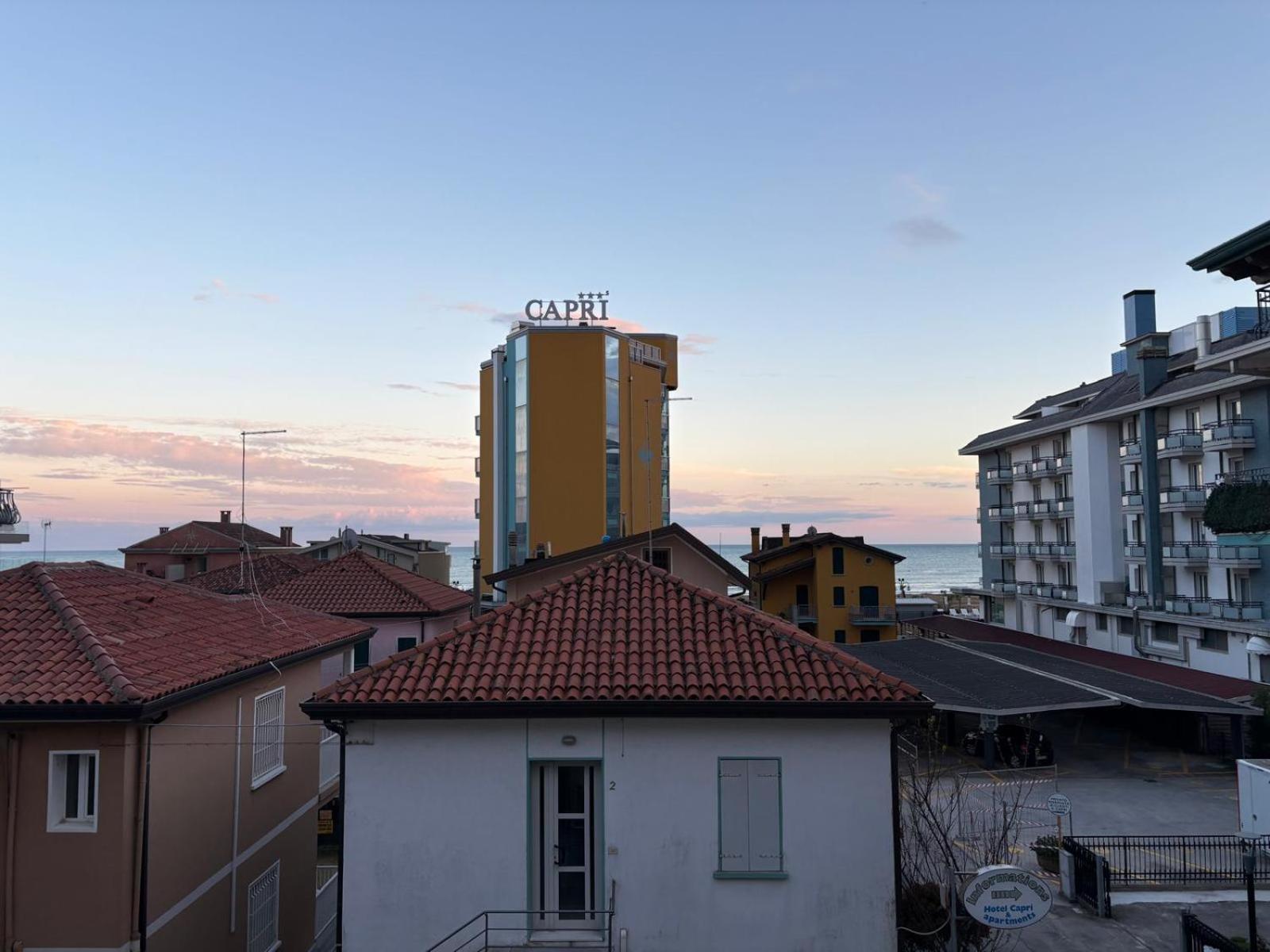 App4Rent - Villa Mimosa - Family Apartment Lido di Jesolo Bagian luar foto
