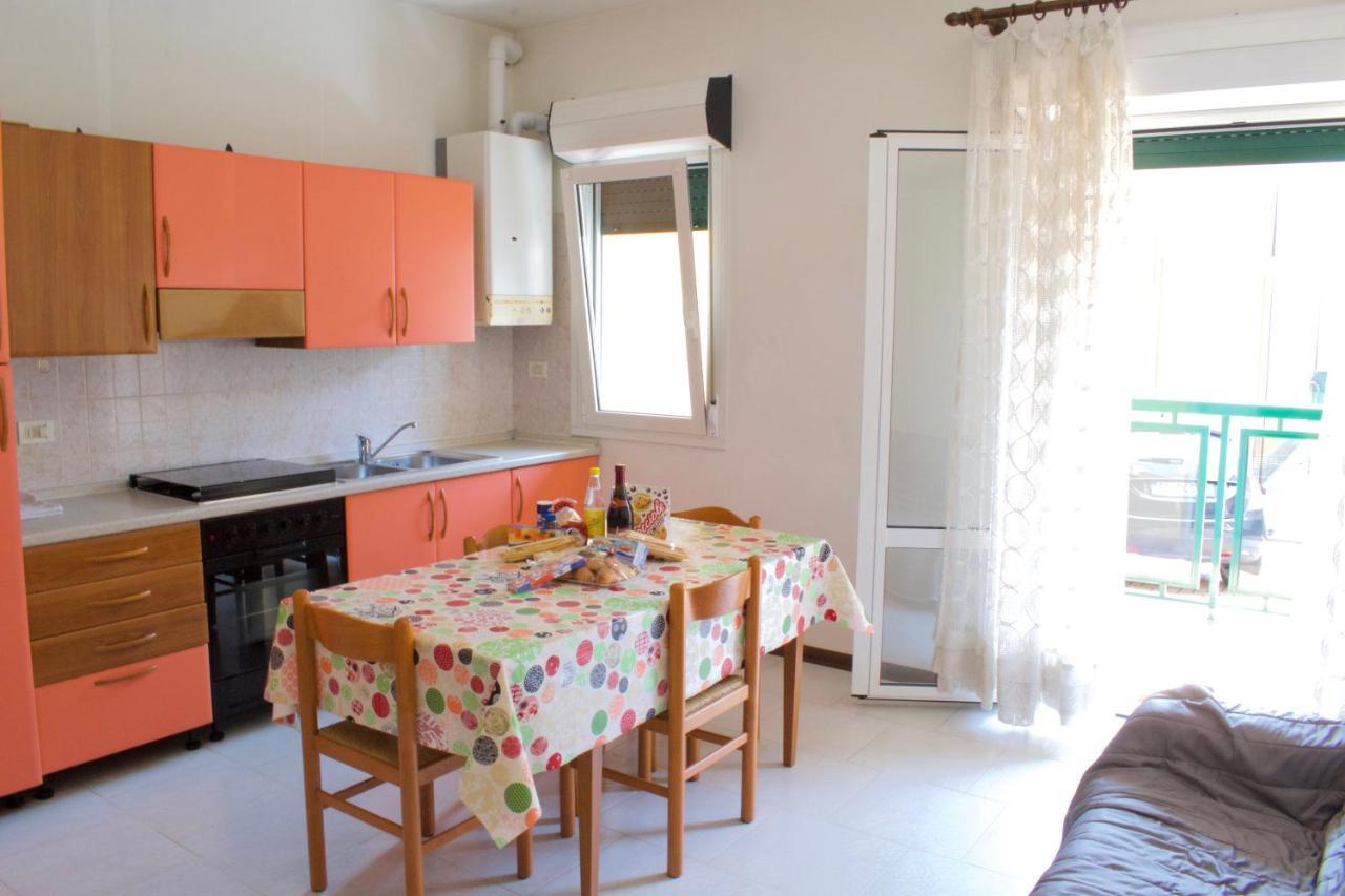 App4Rent - Villa Mimosa - Family Apartment Lido di Jesolo Bagian luar foto